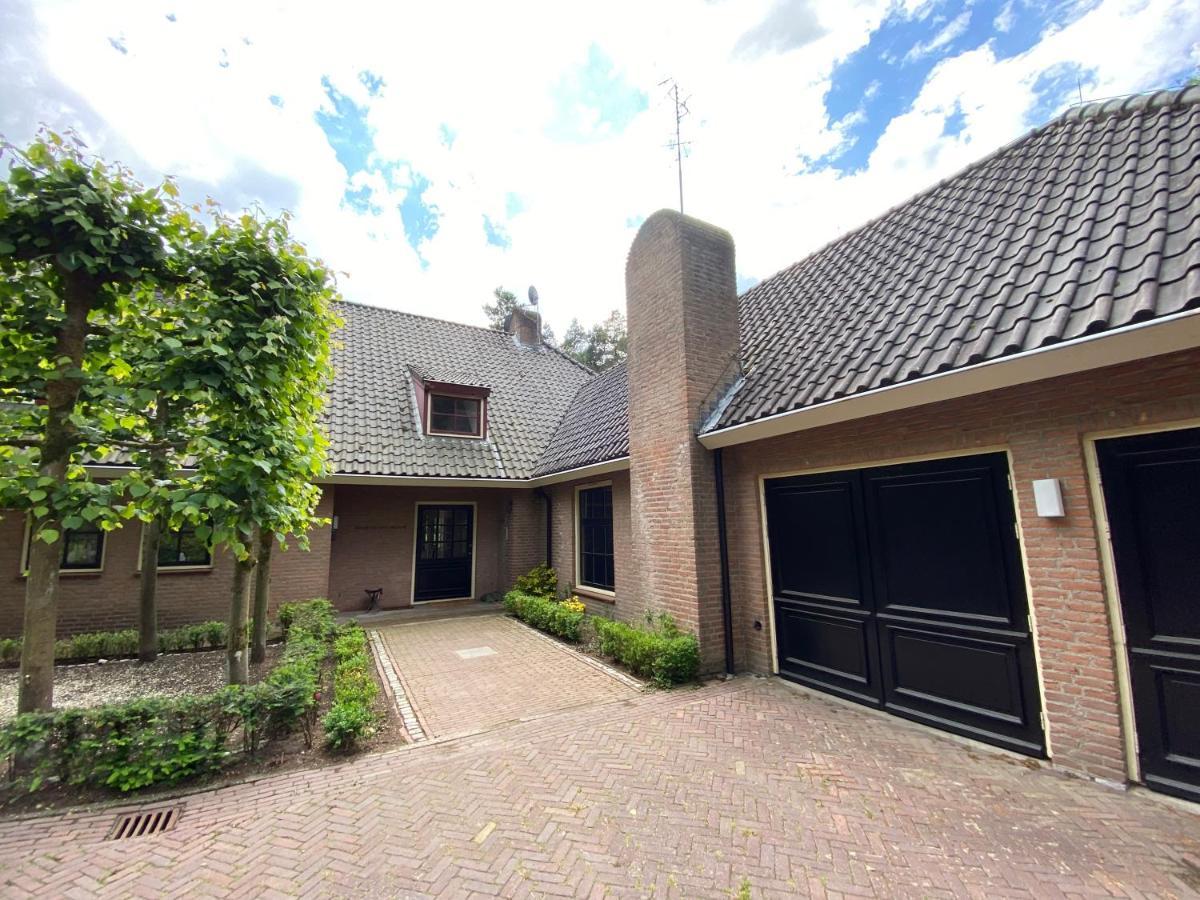 Sjieke Gezellige Villa In Het Bos Lieshout Esterno foto